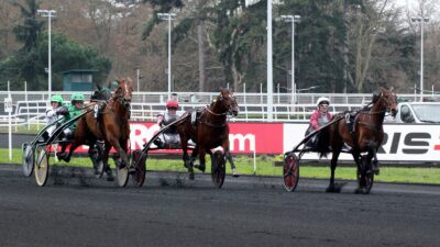 Course trot attelé à Vincenne