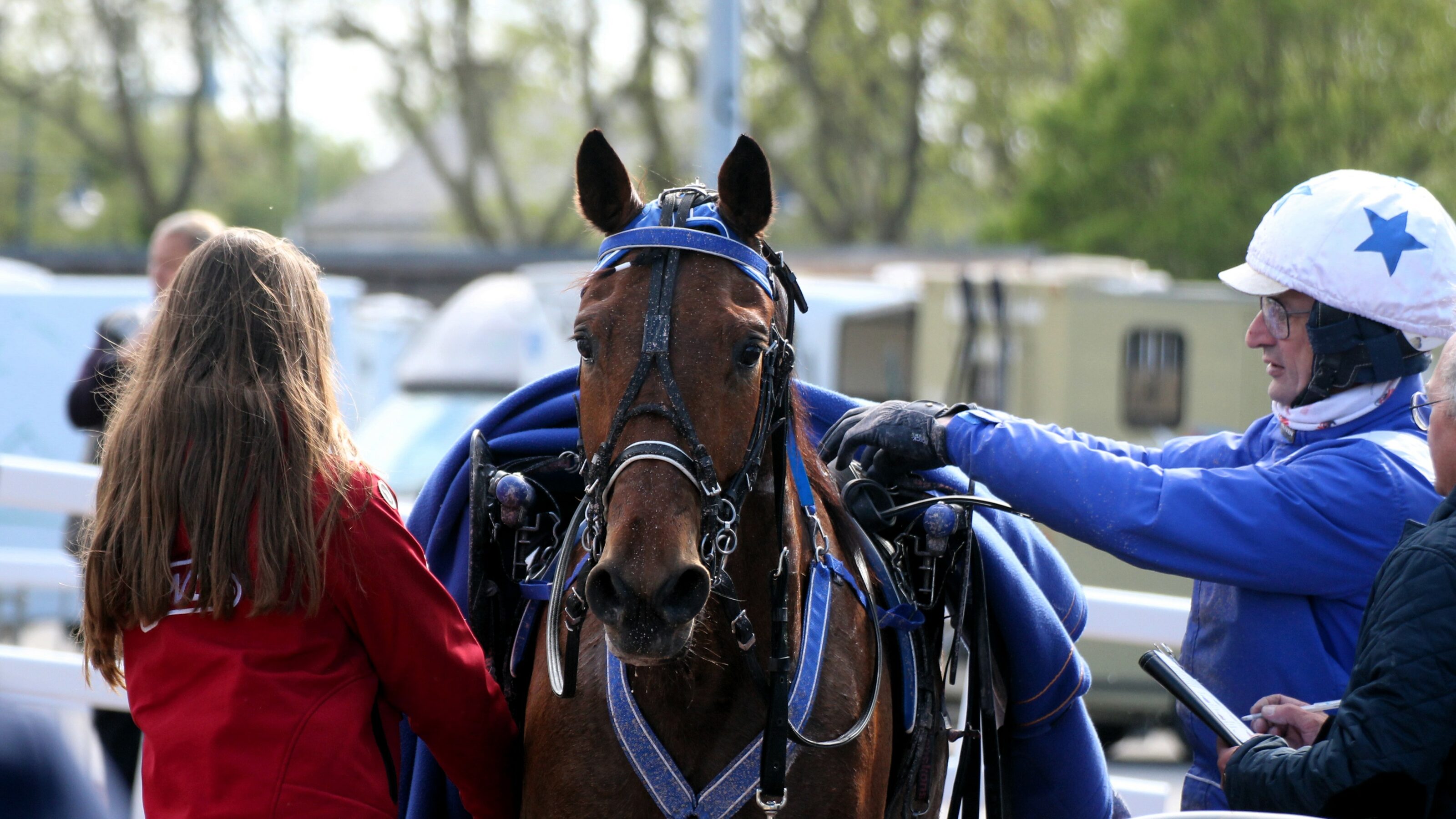 Pronostic PMU du mercredi 8 novembre 2023 avec 4 bases pour le Quinté du jour