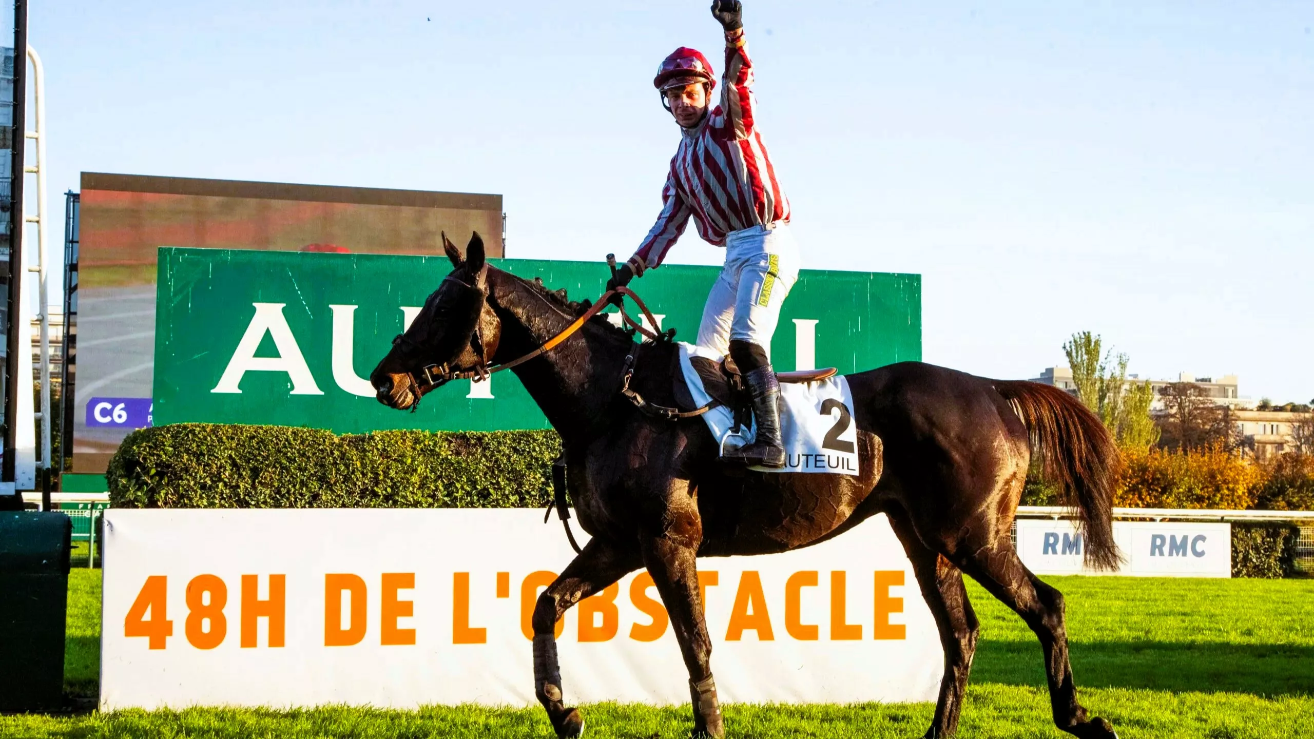 Pronostic des meilleurs journalistes pour le Quinté du lundi 15 décembre 2025 au PMU